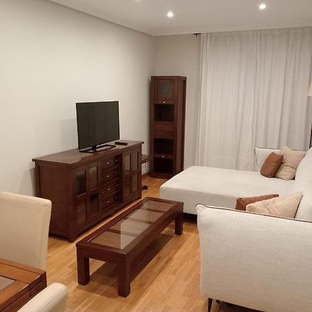 Apartament Avello Oviedo Con Parking Zewnętrze zdjęcie