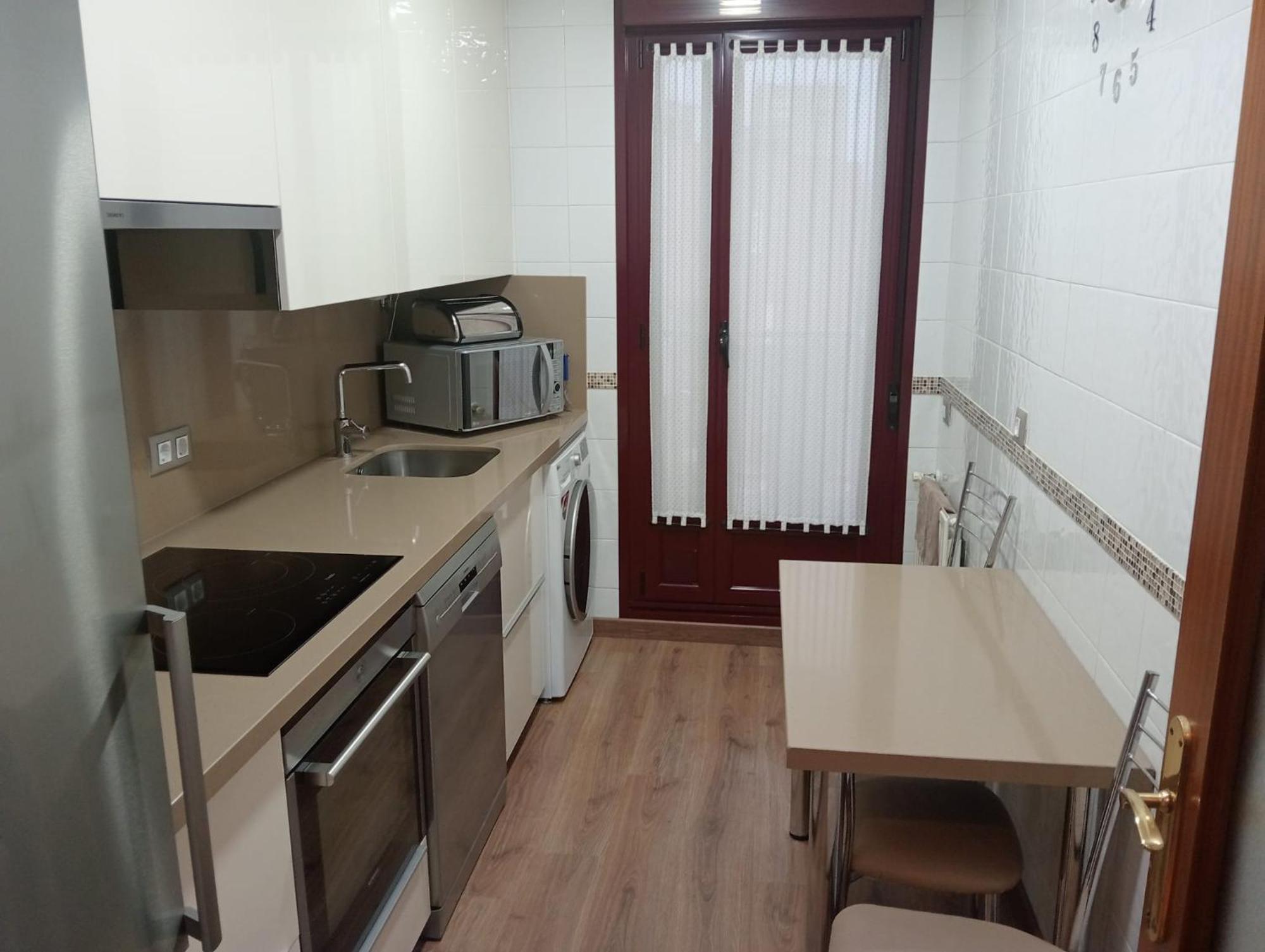 Apartament Avello Oviedo Con Parking Zewnętrze zdjęcie