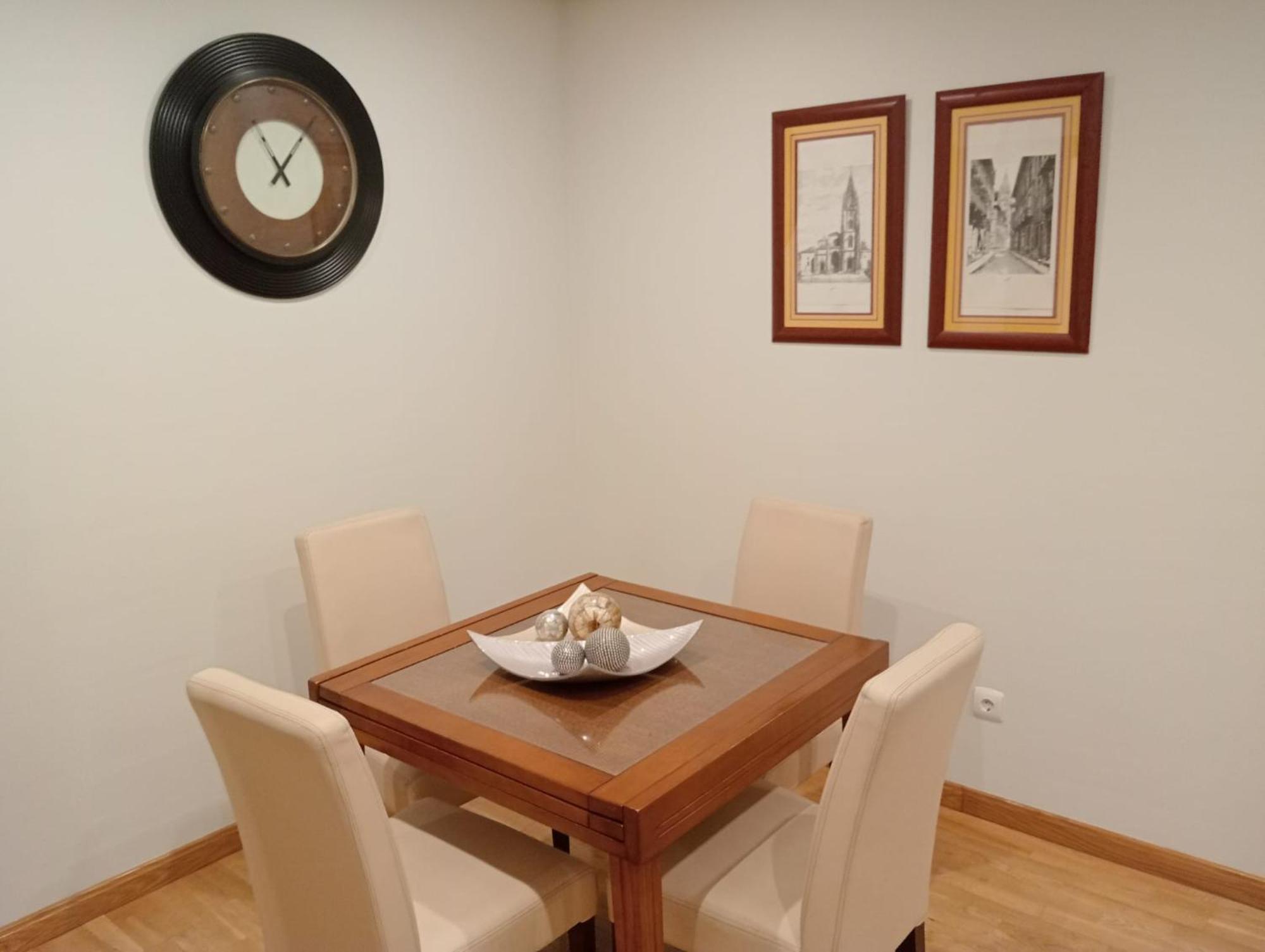 Apartament Avello Oviedo Con Parking Zewnętrze zdjęcie