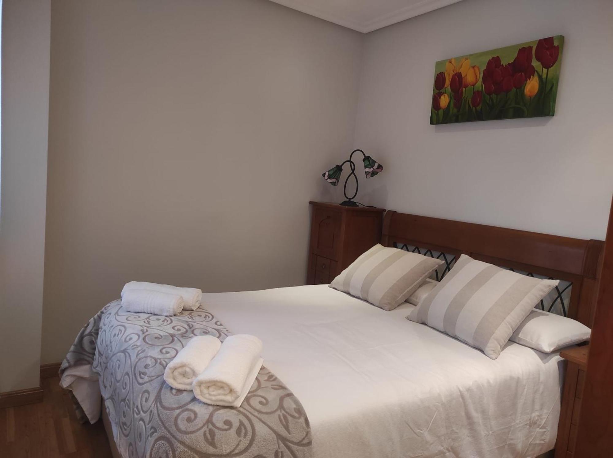 Apartament Avello Oviedo Con Parking Zewnętrze zdjęcie