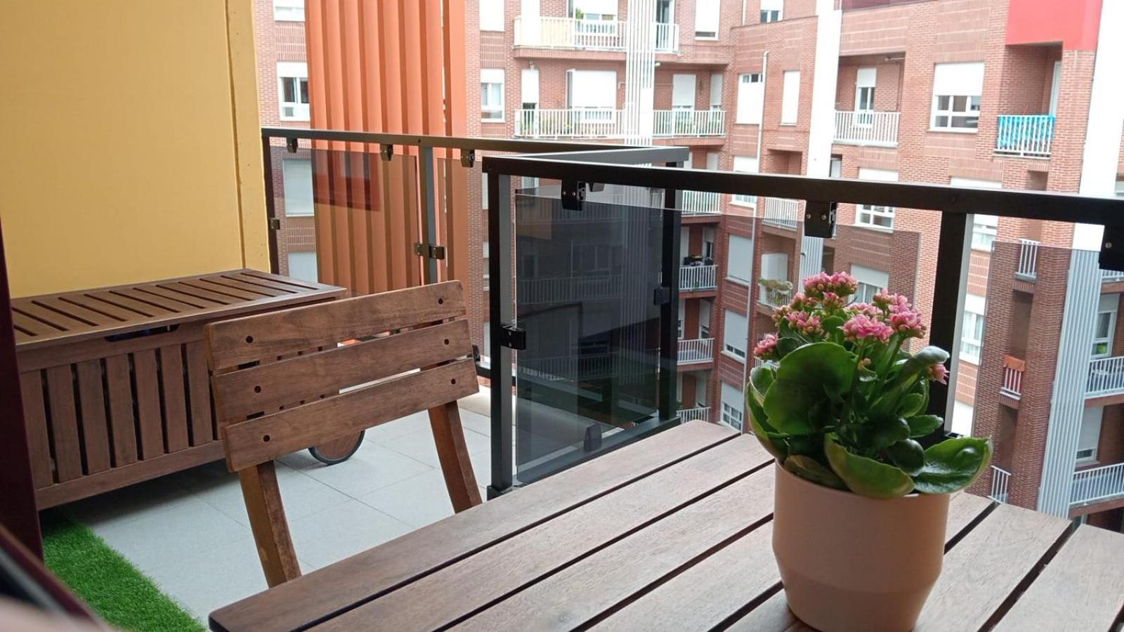 Apartament Avello Oviedo Con Parking Zewnętrze zdjęcie