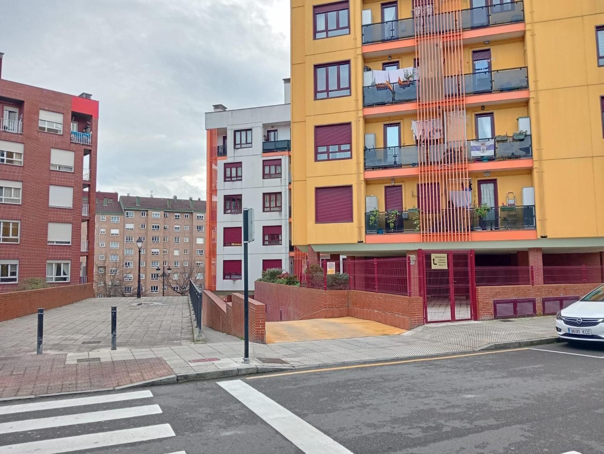 Apartament Avello Oviedo Con Parking Zewnętrze zdjęcie